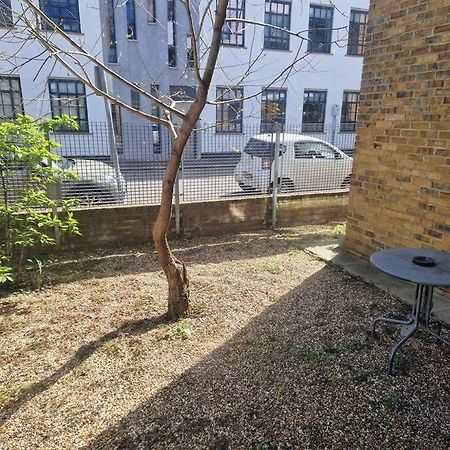 Lovely London On A Budget! Exterior foto